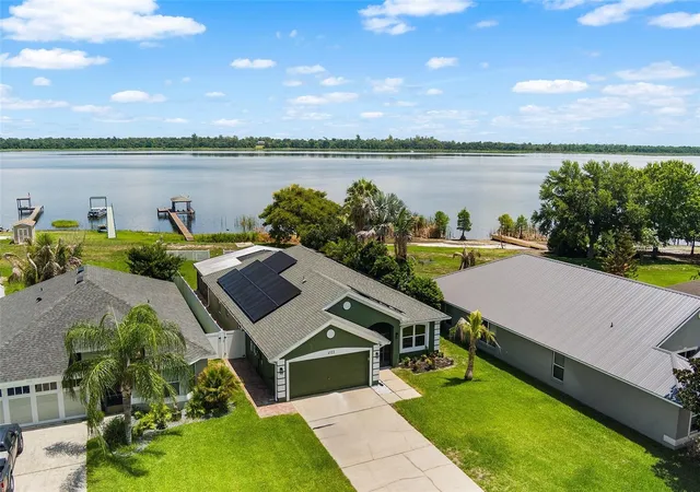 Photo 1 of Single family home for sale at 4123 Is Lakes Dr, Winter Haven, FL 33881 | MLS# L4963924 | Listing updated on 2026-08-02