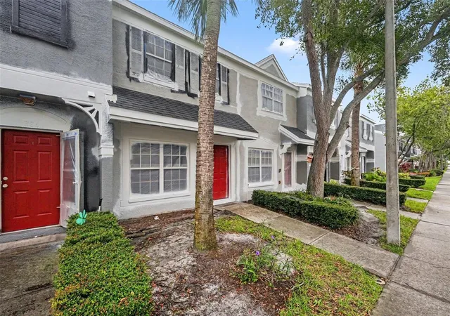 Photo 2 of Townhouse for sale at 366 Countryside Key Blvd, Oldsmar, FL 34677 | MLS# TB8534362 | Listing updated on 2026-08-01