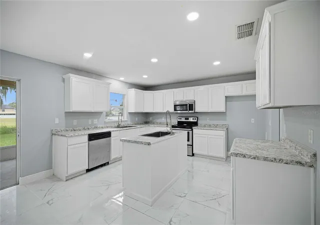 5th image of 4517 Se 31St Pl, Ocala, FL 34480 | MLS# OM729512