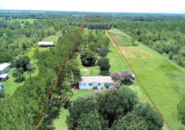 1st image of 1750 W Frostproof Rd, Frostproof, FL 33843 | MLS# L4963927