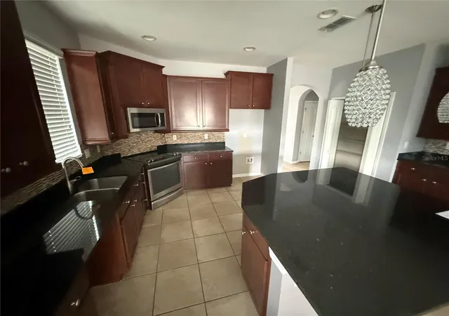 Photo 3 of Sale Pending at 1890 Altavista Cir, Lakeland, FL 33810 | MLS# TB8534386 | Listing updated on 2026-09-28