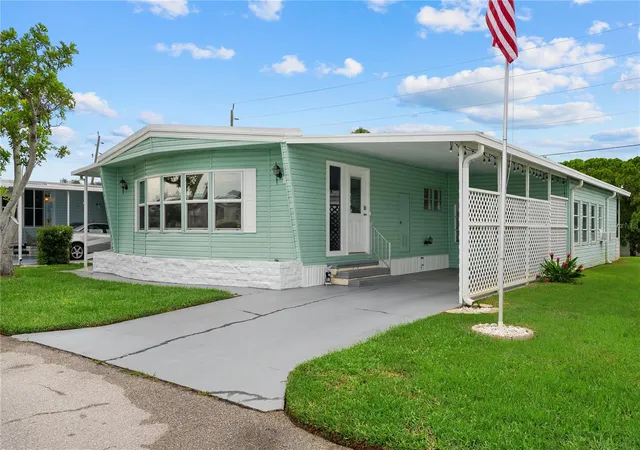 2nd image of 808 53rd Ave E #18, Bradenton, FL 34203 | MLS# A4701613