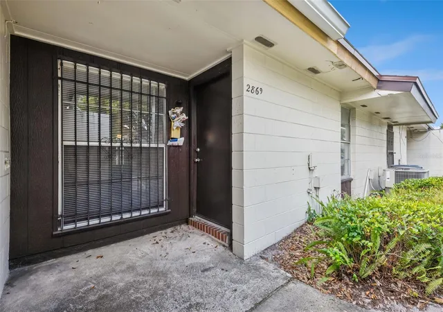 2nd image of 2869 Willow Run, Orlando, FL 32808 | MLS# O6429554