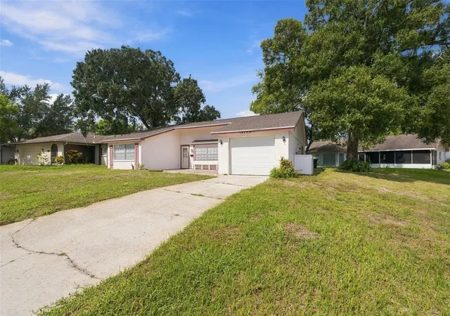 Photo 3 of Single family home for sale at 12200 Bear Claw Loop, Hudson, FL 34667 | MLS# TB8534399 | Listing updated on 2026-09-20
