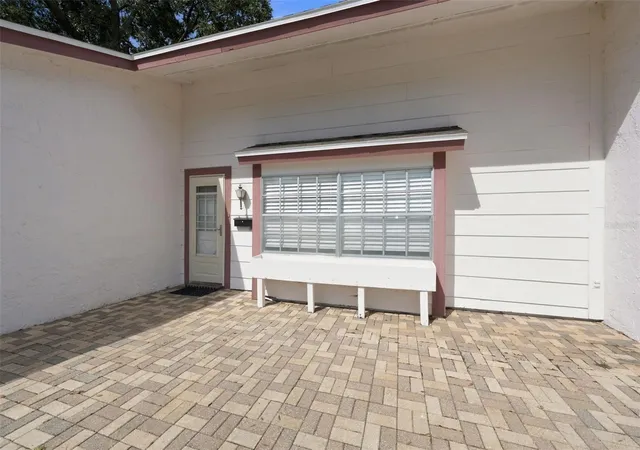 Photo 4 of Single family home for sale at 12200 Bear Claw Loop, Hudson, FL 34667 | MLS# TB8534399 | Listing updated on 2026-09-20