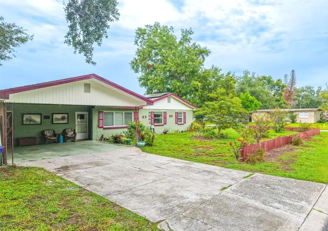 Photo 1 of Single family home for sale at 1645 Huntington St, Lakeland, FL 33801 | MLS# L4963928 | Listing updated on 2026-10-14