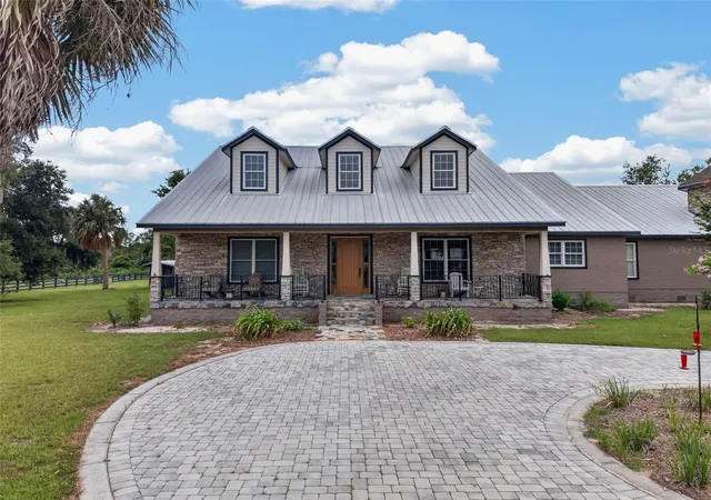 Photo 3 of Single family home for sale at 13342 W Lake Yale Rd, Umatilla, FL 32784 | MLS# O6429560 | Listing updated on 2026-08-06
