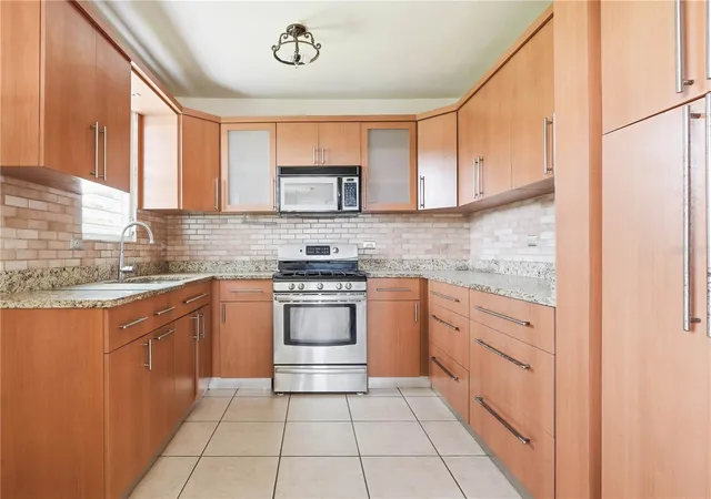 Photo 4 of Single family home for sale at 831 Sector Los Torres Bo Minillas #5.2, Bayamon, PR 00956 | MLS# PR9123099 | Listing updated on 2026-08-31