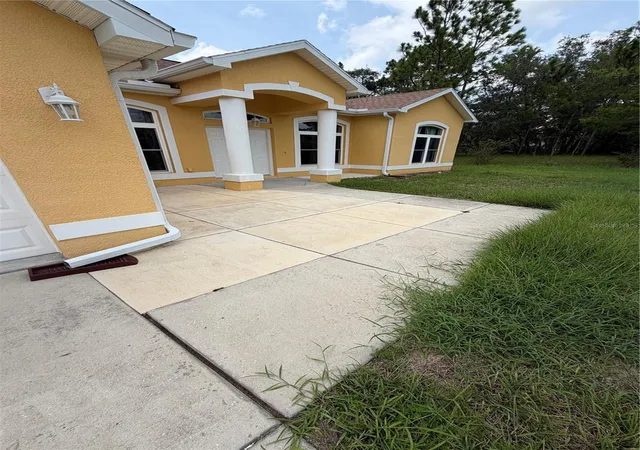 2nd image of 18179 Maberly Rd, Weeki Wachee, FL 34614 | MLS# G5115802