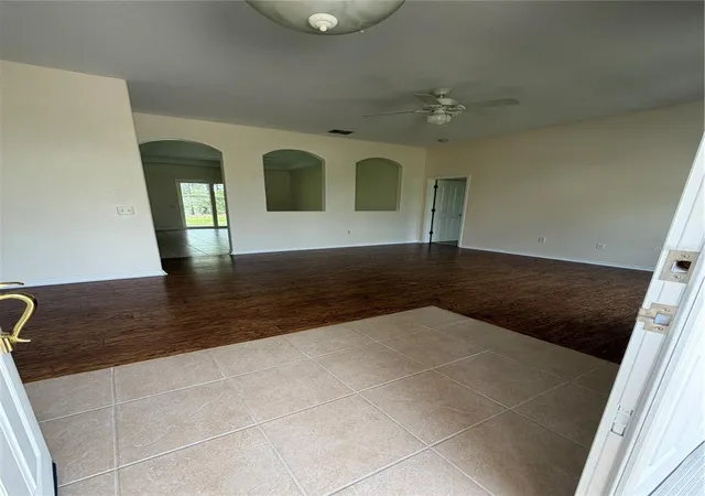 3rd image of 18179 Maberly Rd, Weeki Wachee, FL 34614 | MLS# G5115802