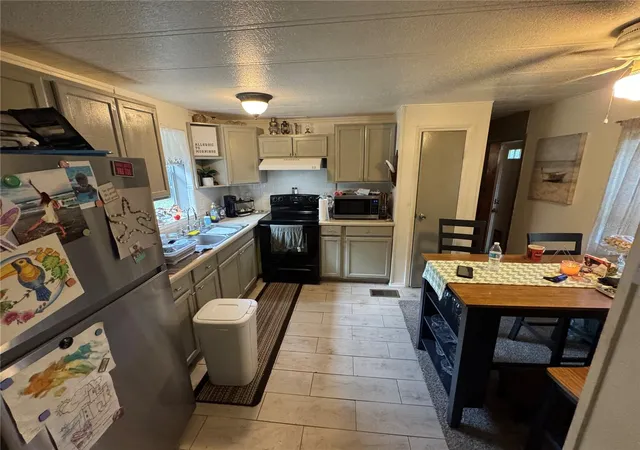 Photo 4 of Sale Pending at 2790 Toler Ave, Deland, FL 32724 | MLS# O6429567 | Listing updated on 2026-09-25