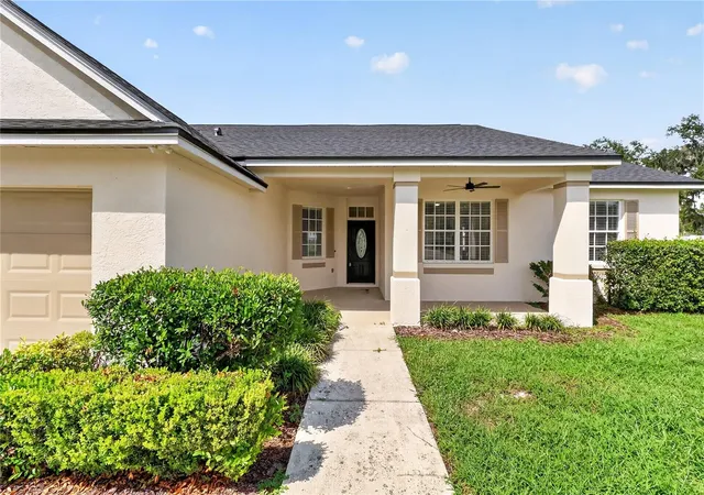 Photo 2 of Single family home for sale at 1540 Watson Oaks Ct, Lakeland, FL 33809 | MLS# L4963930 | Listing updated on 2026-10-04