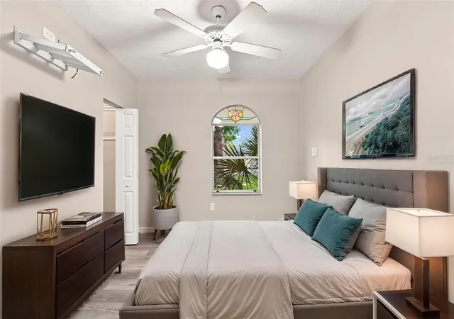 5th image of 1005 Alston Ln, Englewood, FL 34223 | MLS# C7529037