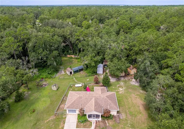 3rd image of 3063 Crum Rd, Brooksville, FL 34604 | MLS# W7888127