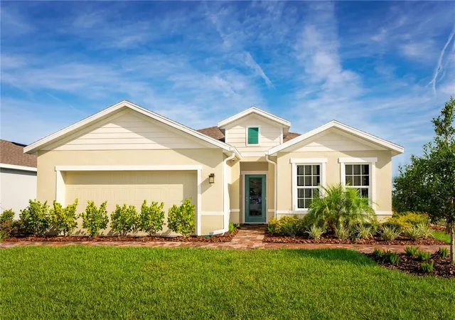 Photo 1 of Single family home for sale at 2252 Labrador Loop, Winter Haven, FL 33884 | MLS# W7888128 | Listing updated on 2026-09-15