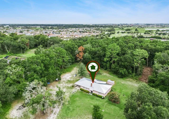 Photo 2 of Single family home for sale at 6184 NE 54th Boulevard, Wildwood, FL 34785 | MLS# TB8534432 | Listing updated on 2026-08-13