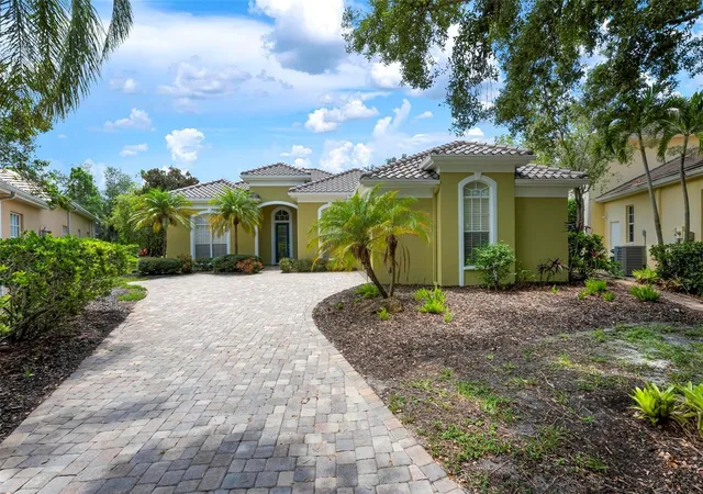 2nd image of 29 Saint John Blvd #5, Englewood, FL 34223 | MLS# N6145217