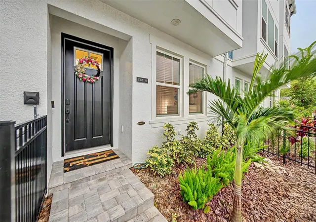 Photo 2 of Townhouse for sale at 6605 N Nebraska Ave #28, Tampa, FL 33604 | MLS# TB8534452 | Listing updated on 2026-09-20