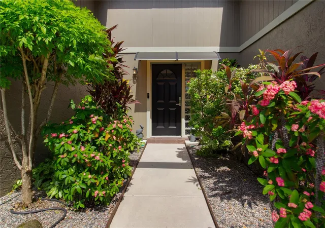 3rd image of 1613 St Catherine Dr E, Dunedin, FL 34698 | MLS# TB8534465