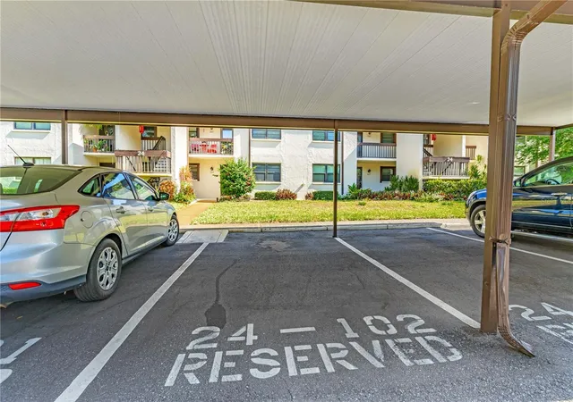 Photo 3 of Condo for sale at 2400 Winding Crk Blvd #24-102, Clearwater, FL 33761 | MLS# TB8534466 | Listing updated on 2026-09-23