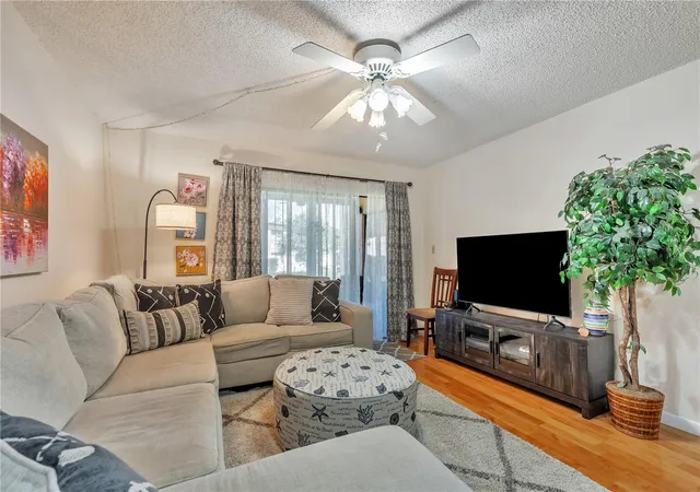 5th image of 2400 Winding Crk Blvd #24-102, Clearwater, FL 33761 | MLS# TB8534466