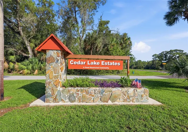 2nd image of 11100 W Cedar Lake Dr, Crystal River, FL 34428 | MLS# O6429622