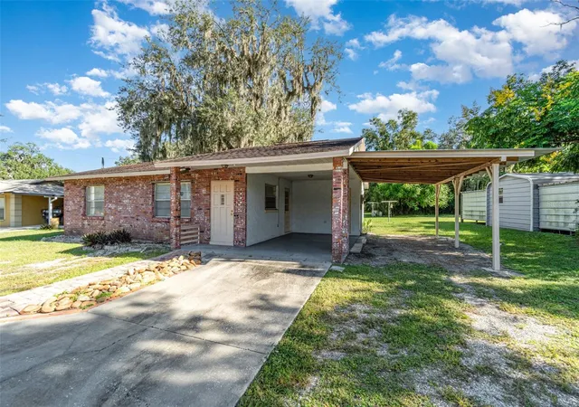Photo 2 of Single family home for sale at 918 W Magnolia St, Arcadia, FL 34266 | MLS# C7529040 | Listing updated on 2026-08-05