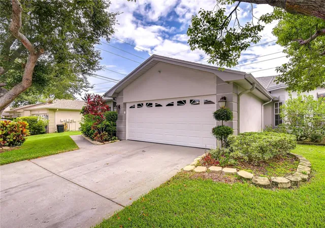 Photo 2 of Sale Pending at 2999 Brookfield Ln, Clearwater, FL 33761 | MLS# W7888134 | Listing updated on 2026-08-12