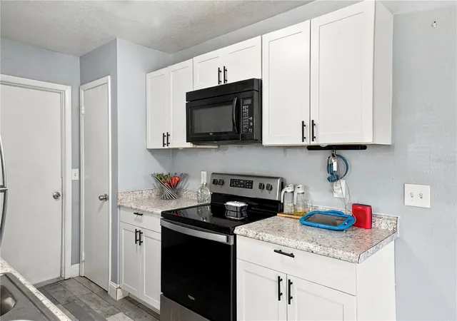 Photo 3 of Single family home for sale at 135 Veracruz Ave, Kissimmee, FL 34743 | MLS# S5154734 | Listing updated on 2026-09-22