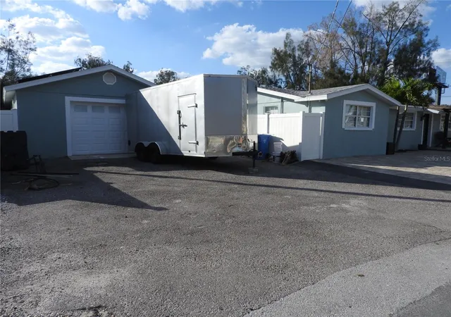 3rd image of 8822 Rocky Creek Dr, Tampa, FL 33615 | MLS# TB8534481