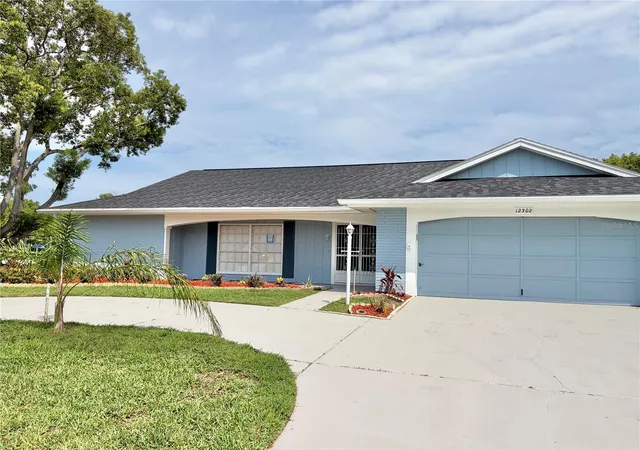 Photo 2 of Single family home for sale at 12302 Fieldstone Ln, Hudson, FL 34667 | MLS# W7888138 | Listing updated on 2026-10-04