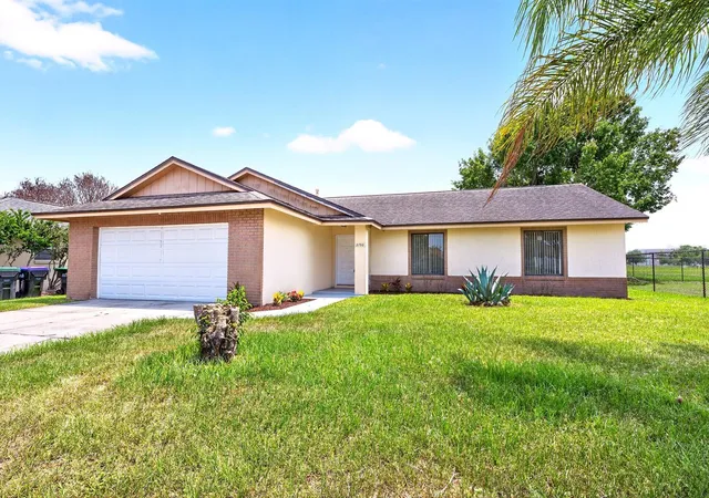 Photo 1 of Sale Pending at 2790 Muscatello St, Orlando, FL 32837 | MLS# O6429655 | Listing updated on 2026-09-08