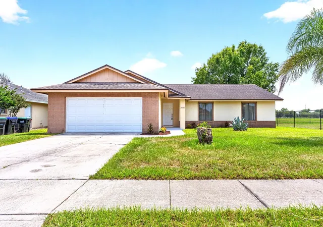 Photo 2 of Sale Pending at 2790 Muscatello St, Orlando, FL 32837 | MLS# O6429655 | Listing updated on 2026-09-08