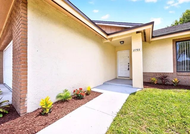 Photo 4 of Sale Pending at 2790 Muscatello St, Orlando, FL 32837 | MLS# O6429655 | Listing updated on 2026-09-08