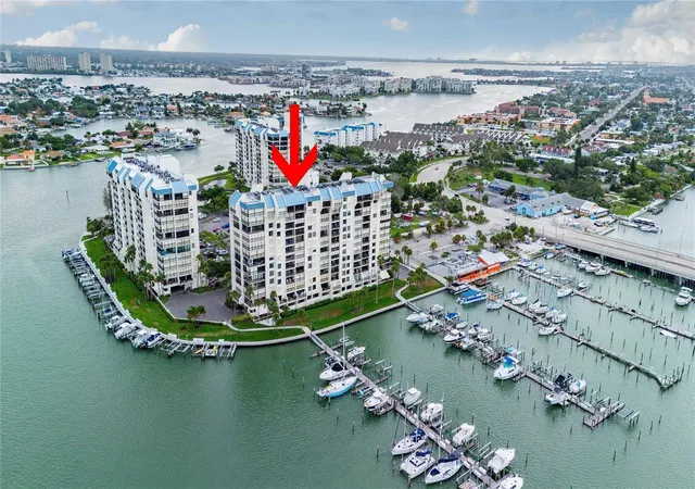 2nd image of 9525 Blind Pass Rd #206, St Petersburg, FL 33706 | MLS# TB8534513
