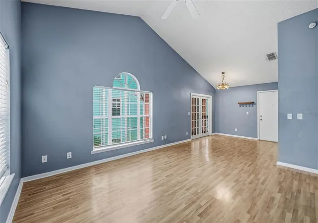 4th image of 3002 W Cleveland St #A8, Tampa, FL 33609 | MLS# TB8534569