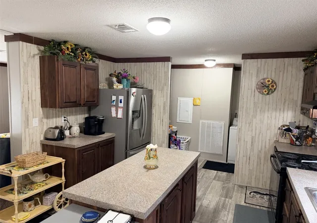 Photo 2 of Manufactured home for sale at 279 Ne 576th Street, Old Town, FL 32680 | MLS# GC542375 | Listing updated on 2026-08-01
