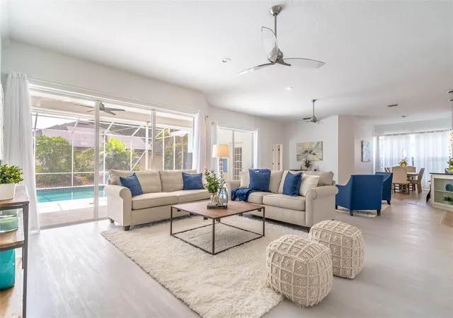 3rd image of 3000 Hatteras Pt, Oviedo, FL 32765 | MLS# O6429716