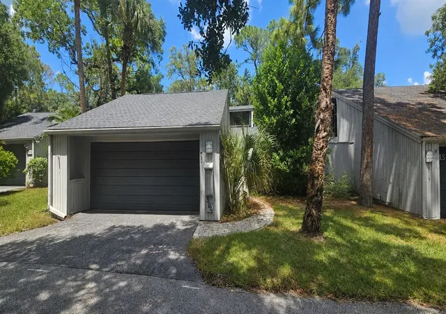 Photo 2 of Townhouse for sale at 304 Fox Squirrel Ln, Longwood, FL 32779 | MLS# O6429719 | Listing updated on 2026-09-17
