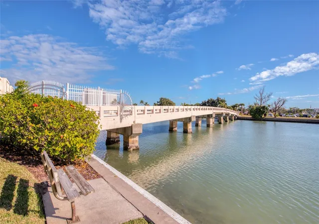 2nd image of 7400 Sun Island Dr S, SOUTH PASADENA, FL 33707