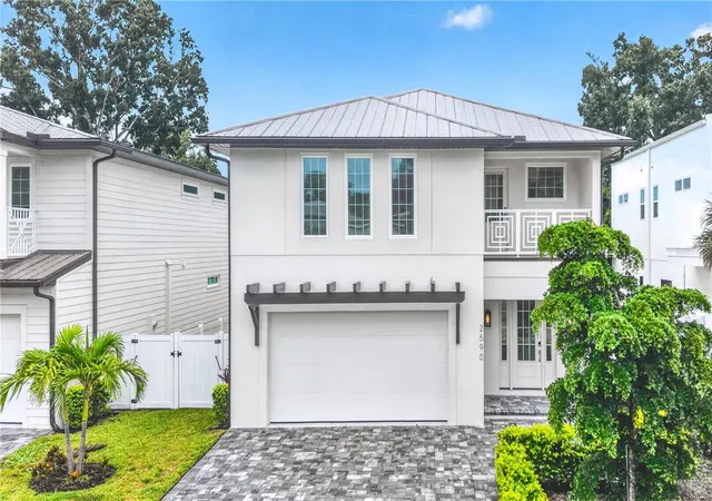1st image of 2590 Floyd St, Sarasota, FL 34239 | MLS# A4701670