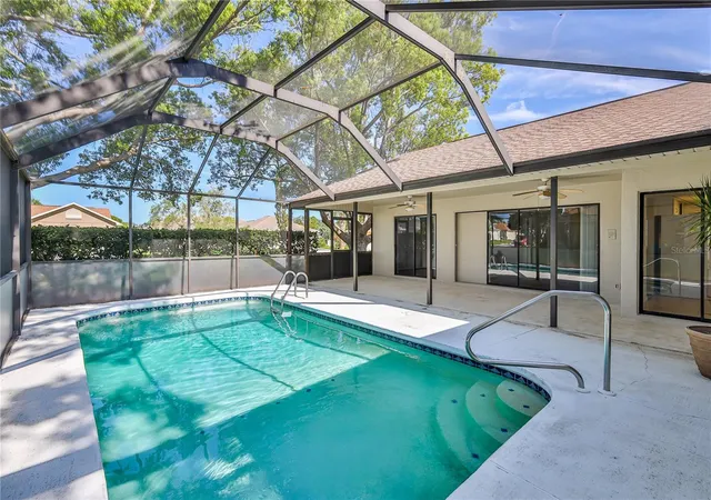 Photo 2 of Single family home for sale at 1364 Overland Dr, Spring Hill, FL 34608 | MLS# W7888144 | Listing updated on 2026-10-08