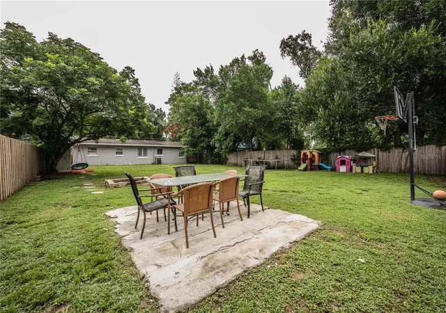 Photo 4 of Single family home for sale at 3004 Avenue S NW, Winter Haven, FL 33881 | MLS# L4963942 | Listing updated on 2026-08-24