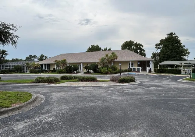 4th image of 1098 Motorcoach Dr, Polk City, FL 33868 | MLS# TB8534588