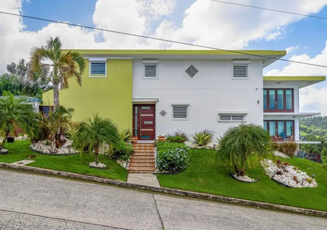 Photo 1 of Multi family home for sale at Calle 2 Carretera Oeste #169, Luquillo, PR 00773 | MLS# PR9123117 | Listing updated on 2026-08-06