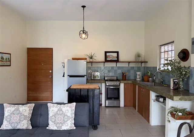 Photo 3 of Single family home for sale at 311 Villa Borinquen, Vieques, PR 00765 | MLS# PR9123118 | Listing updated on 2026-08-01