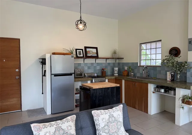Photo 3 of Single family home for sale at 311 Villa Borinquen, Vieques, PR 00765 | MLS# PR9123118 | Listing updated on 2026-10-17