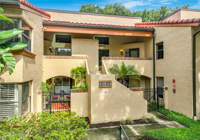 Photo 3 of Condo for sale at 1211 Salerno Ct #1211, Orlando, FL 32806 | MLS# S5154768 | Listing updated on 2026-10-10