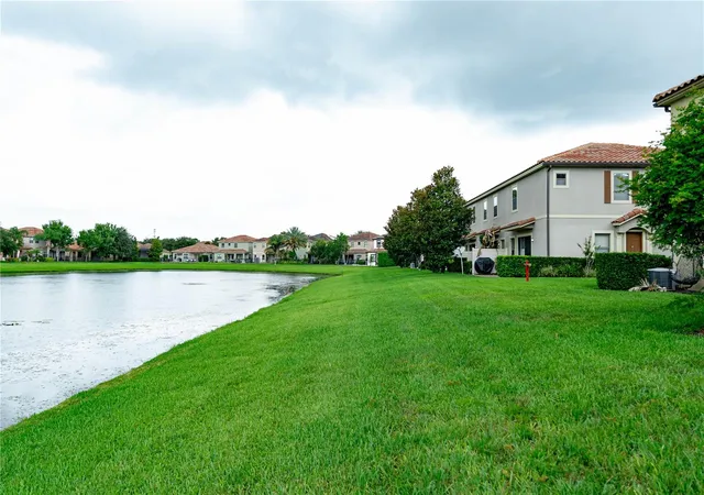 Photo 2 of Townhouse for sale at 8358 Kelsall Dr, Orlando, FL 32832 | MLS# R4911735 | Listing updated on 2026-08-26