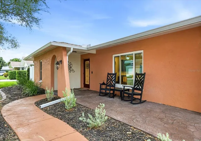 Photo 3 of Single family home for sale at 8805 Kenwood Rd, Seminole, FL 33777 | MLS# TB8534630 | Listing updated on 2026-10-08